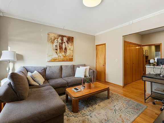 2nd image of 627 Willow Ave APT 5J