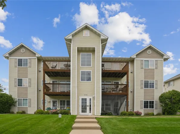 6715 Creekside Dr NE Unit 8, Cedar Rapids, IA 52402
