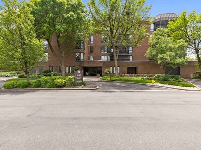 1140 Old Mill Rd APT 301F, Hinsdale, IL, 60521