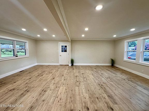 5th image of 4408 Genny Lynn Dr