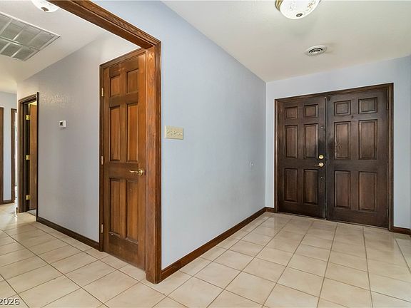4th image of 1727 Cherokee Ln