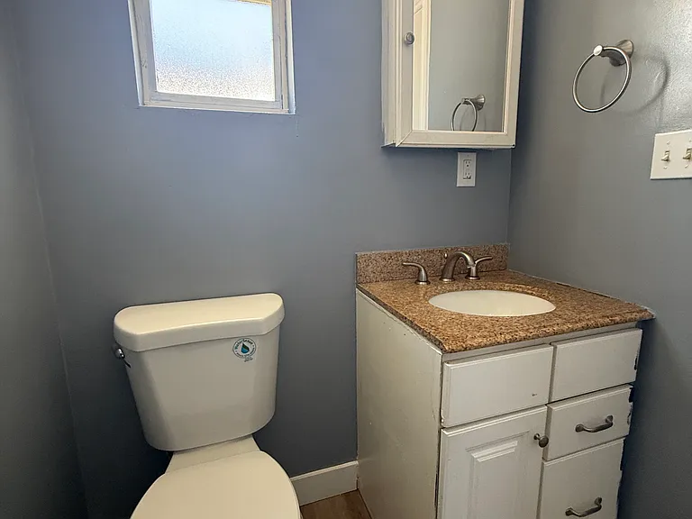 308 E Airport Ave #B — Photo 8