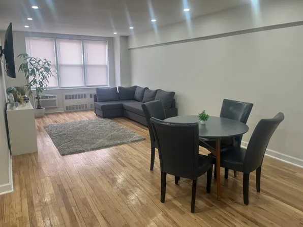 855 East 7th Street image 1 of 9