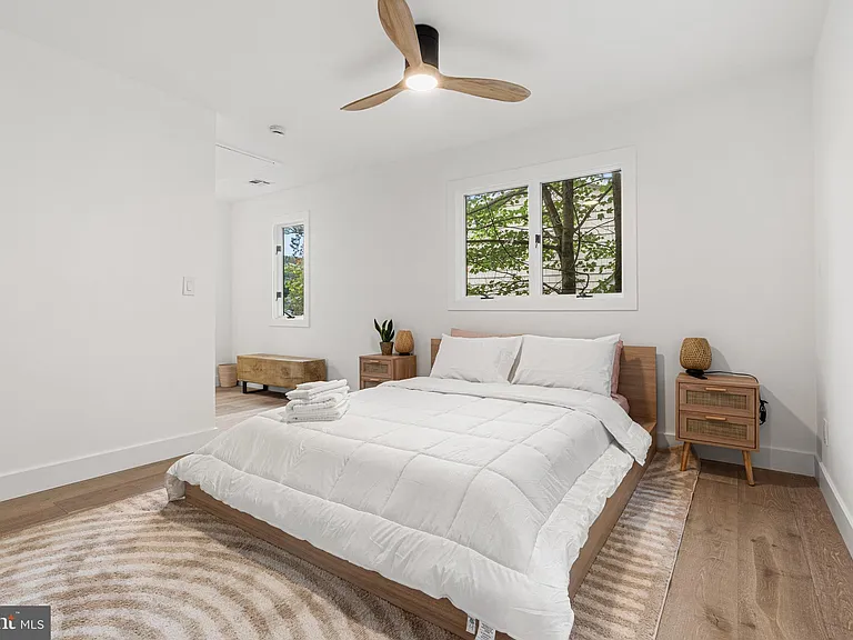 39 Upper Lakeview Ave — Photo 5