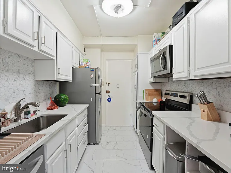 4740 Connecticut Ave NW #818 — Photo 10