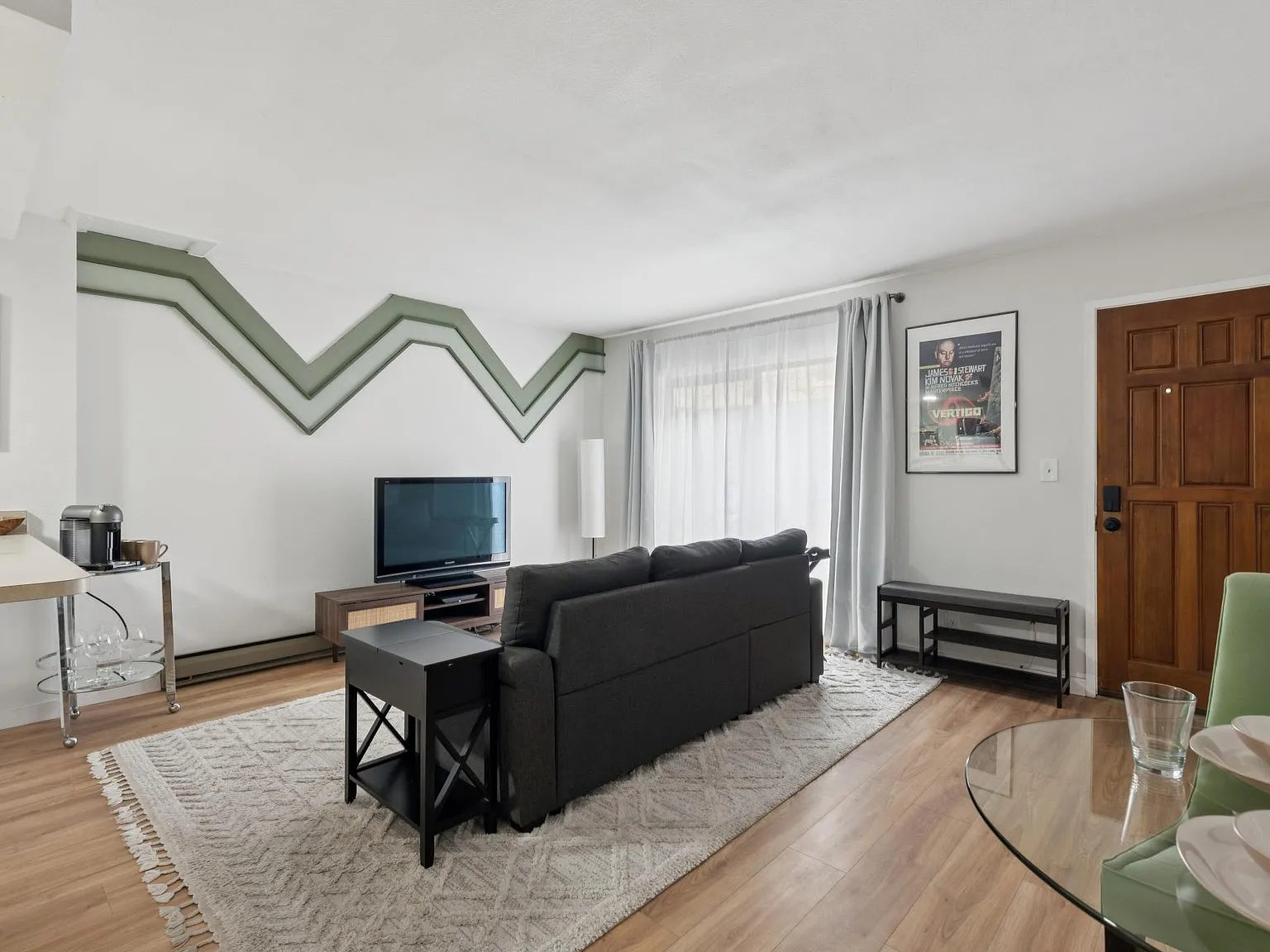 1 bed, 627 sqft, $2,900 — Photo 2