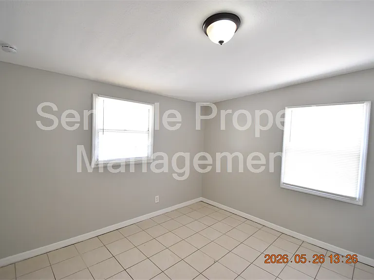 4011 W Marietta St — Photo 27