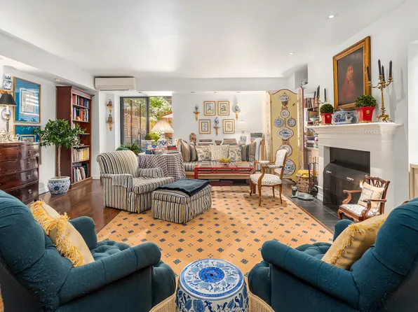 56 West 71st Street 1B image 3 of 10