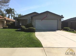 6115 Ragusa Ln, Bakersfield, CA 93308