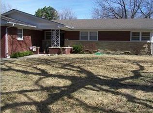 1130 N Parkwood Ln, Wichita, KS 67208