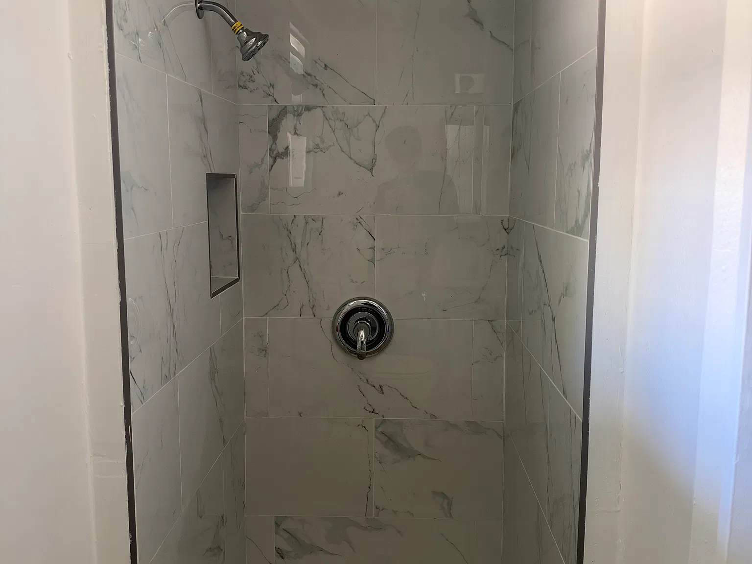 1 bed, 400 sqft, $1,700 — Photo 3