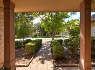 201 Whispering Wind Dr, Georgetown, TX 78633