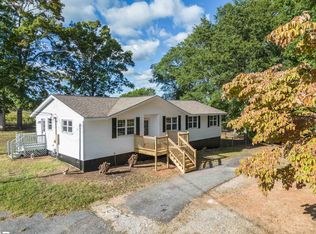 1221 Shoally Creek Rd, Boiling Springs, SC 29316