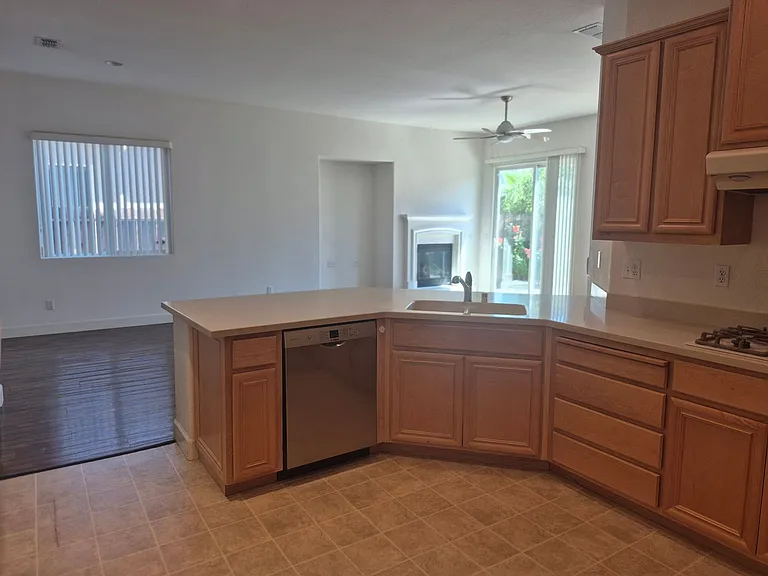 1700 Charm Way — Photo 11