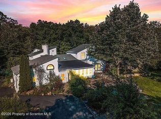 460 Reeders Run Rd, Stroudsburg, PA 18360
