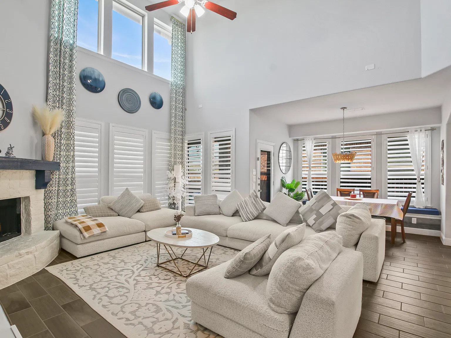 4 bed, 3488 sqft, $4,095 — Photo 3