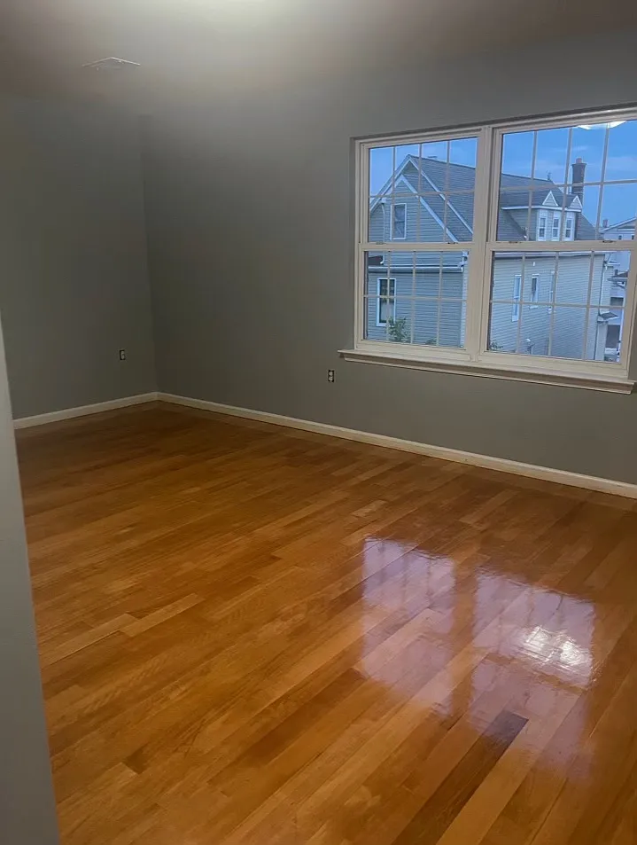 3 bed, $2,850 — Photo 1