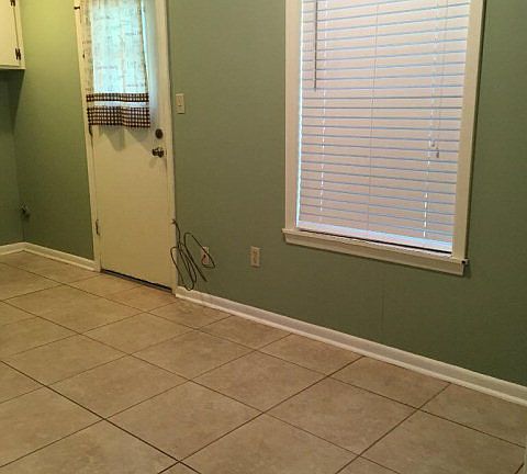 3rd image of 213 Katherine Dr