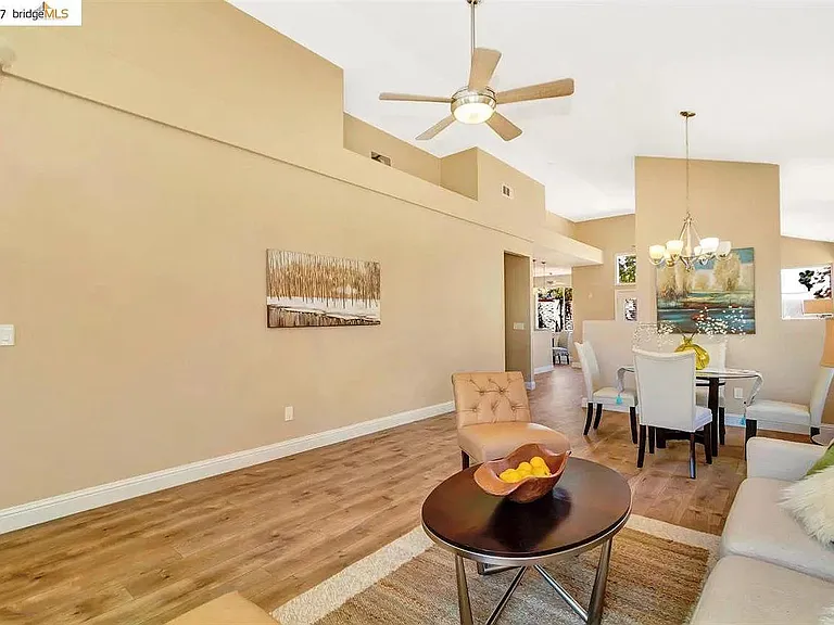 4724 Cove Ln — Photo 7