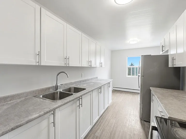 185 Berkshire Dr — Photo 10