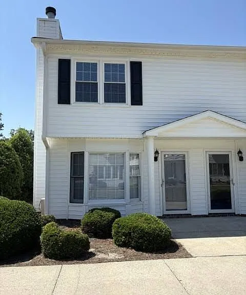 3260 Landmark St — Photo 1
