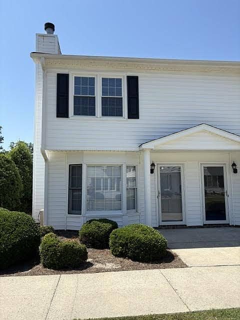 1st image of 3260 Landmark St