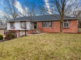 1428 S Forrest Heights Ave, Springfield, MO 65809