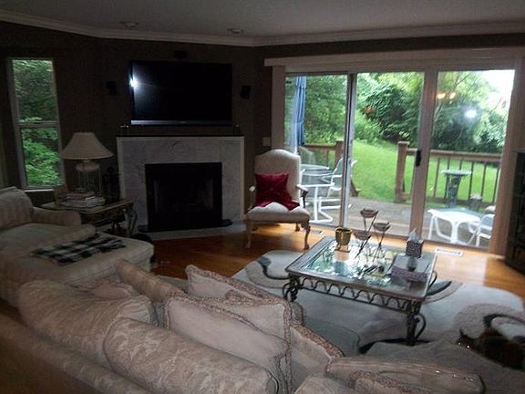 3rd image of 600 Delta Ave Unit 12