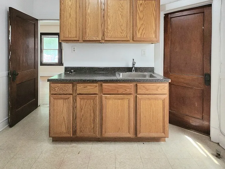 4901 W Cullom Ave #1 — Photo 2
