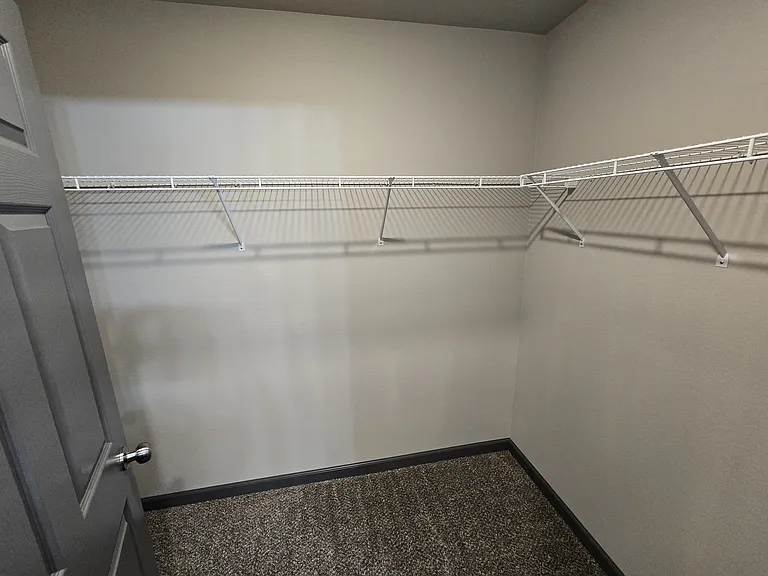 College Village — Photo 40