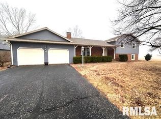 2113 Southbrooke Rd, South Jacksonville, IL 62650