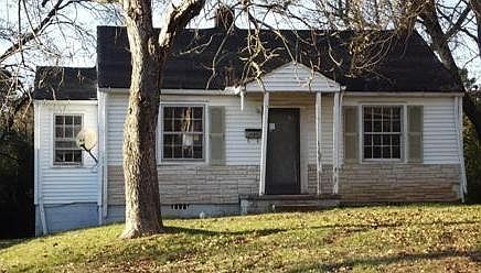1st image of 3221 SE Selma Ave
