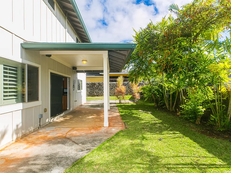 95-565 Kelakela St — Photo 12