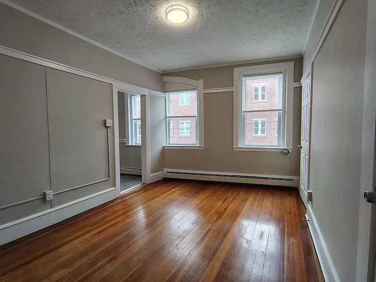 142 Gove St, East Boston — Photo 5