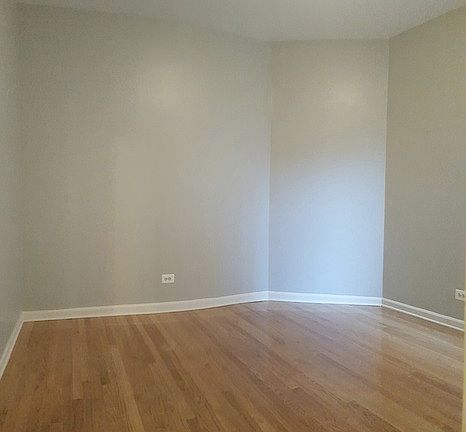 4th image of 6430 S Drexel Ave #1