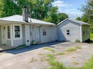 7765 Madisonville Rd, Hopkinsville, KY 42240