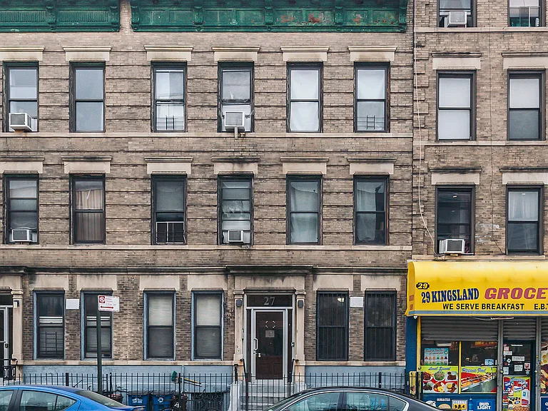 27 Kingsland Ave #1R — Photo 9