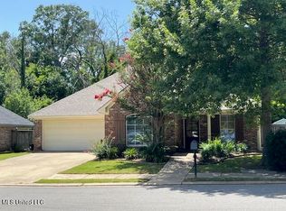 104 Blackstone Cir, Brandon, MS 39047