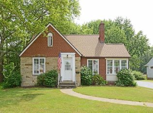 4595 Columbia Rd, North Olmsted, OH 44070