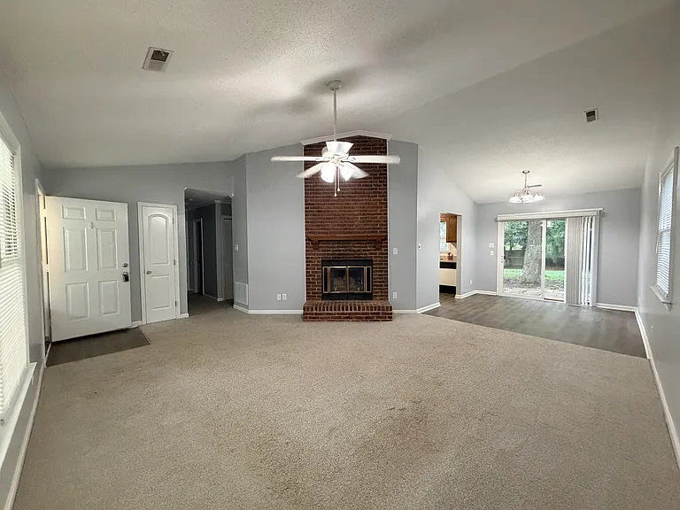 4607 Beechcroft Dr — Photo 8