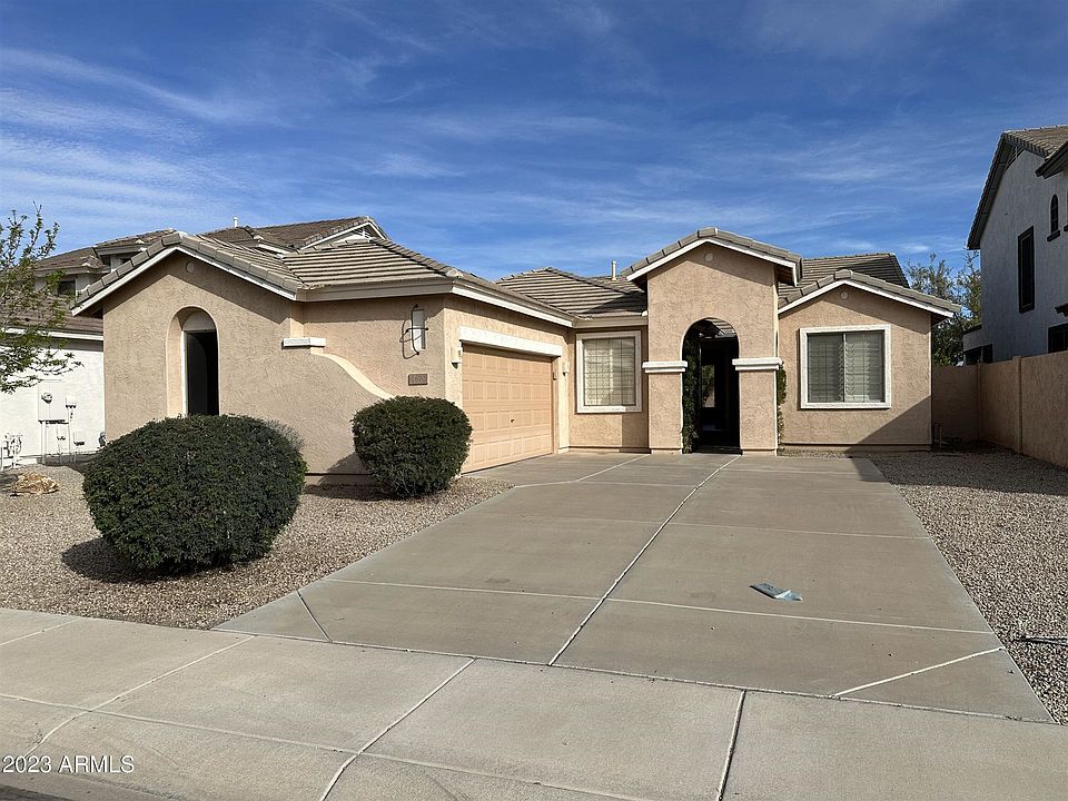1st image of 1670 W Kingbird Dr