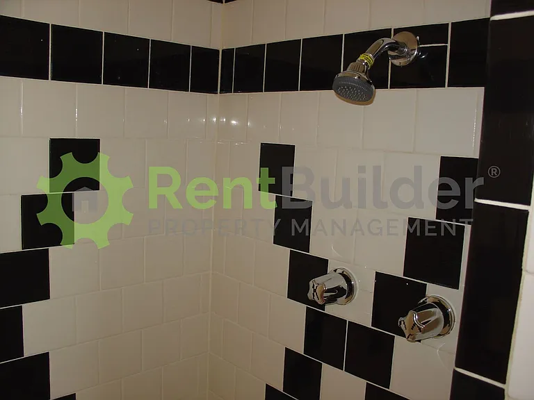 9801 Snow Heights Blvd NE — Photo 8