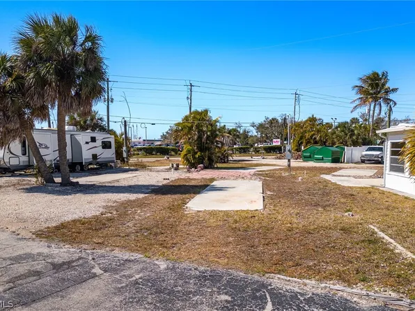 4 Helen Ln, Fort Myers Beach, FL 33931