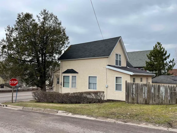 900 4th St, Hancock, MI 49930