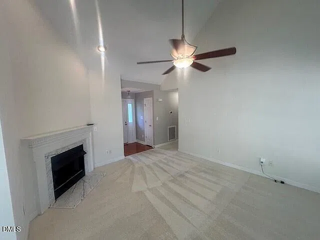 3 bed, 2.0 bath, 1367 sqft, $1,945 — Photo 4