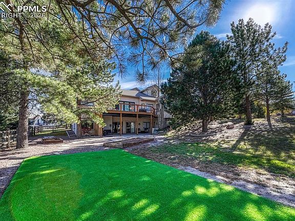 5th image of 17870 New London Rd