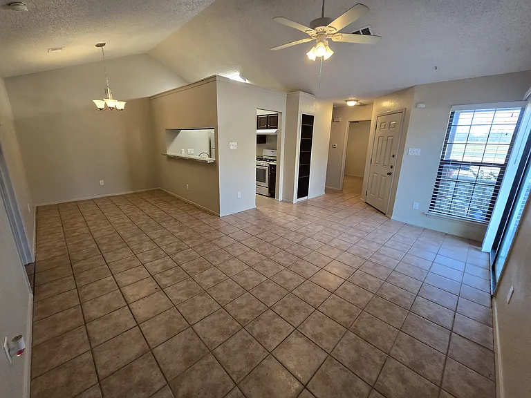 807 Lexington Rd #A — Photo 9