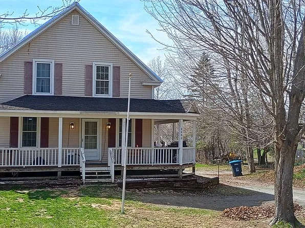 2695 Beebe Rd, Newport, VT 05855