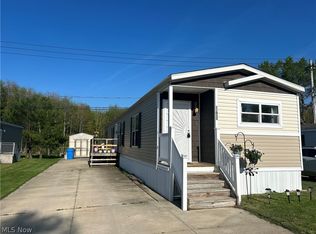 11035 Leader Rd, Chardon, OH 44024