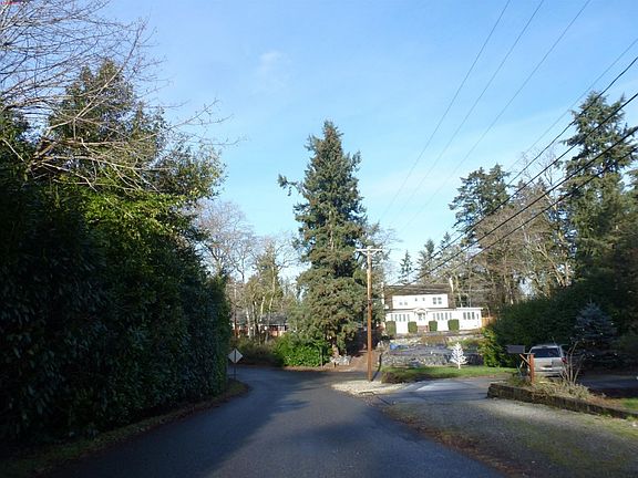4th image of 9543 Waverly Dr SW